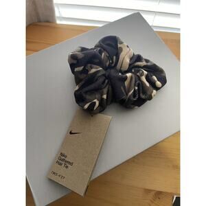 Nike Womens Gathered Hair Tie Hairband Large Scrunchie Camo Gym Dri Fit - NEW!